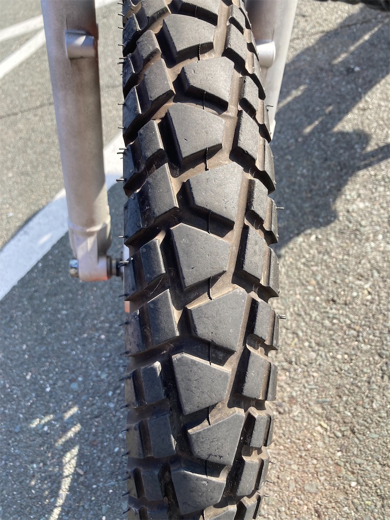 2023年版】トリッカーのタイヤ選び - 面倒くさがりがバイクプラモを作る