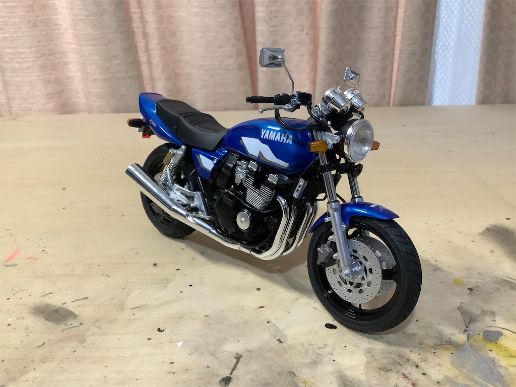 アオシマ XJR400 製作＃4【完成】 - 面倒くさがりがバイクプラモを作る