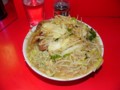 ラーメン二郎三田本店（2011-06-18、小ぶたヤサイニンニクカラメ）