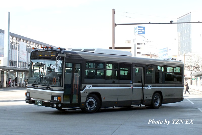 岡山200 か13-44
