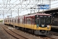 8000系8001F（洛楽、鴨東線開通＆8000系30周年副標）