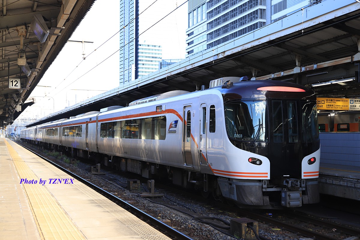 XP ZJ 高山・飛騨路 (ブルーガイドブックス) FZ BT 海外から輸入 XP ZJ 高山・飛騨路 (ブルーガイドブックス) FZ BT