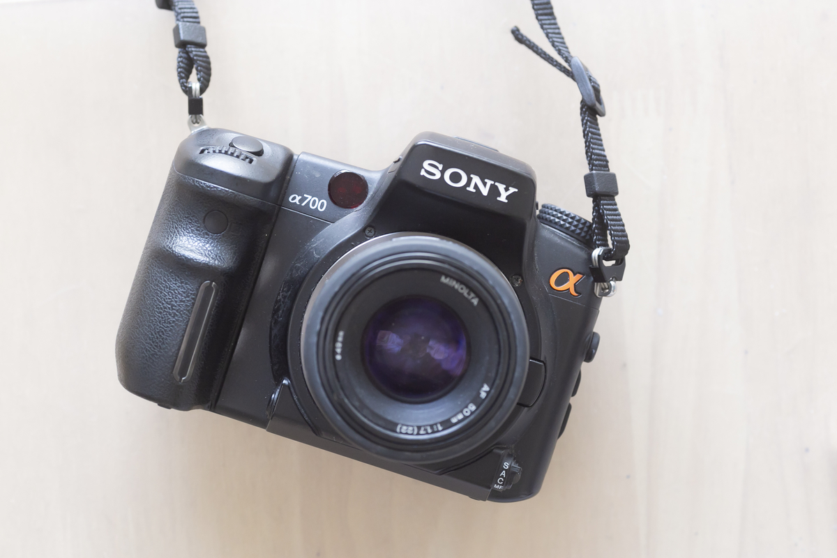 ASCII.jp：開発者に聞く「α700」のこだわりどころ (1/4)