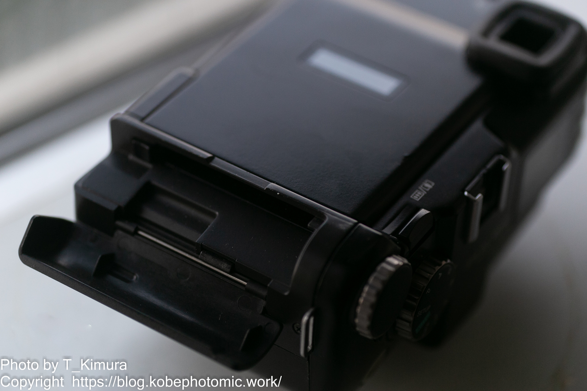 FUJIX DS-300 645判みたいな形ですが… - 雑食カメラマンの雑感記