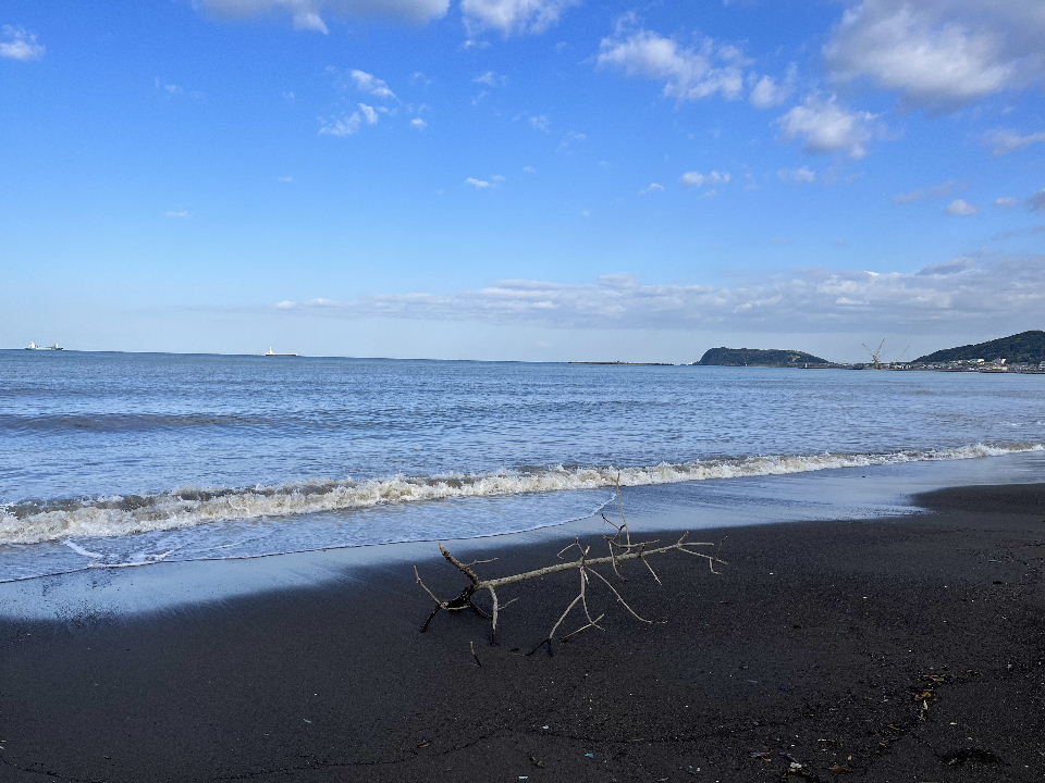 いつもの海岸は晴れていた
