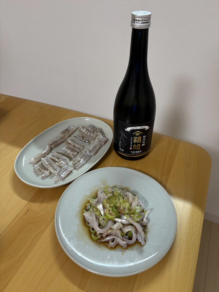 タチウオの刺身、炙り、日本酒の福松