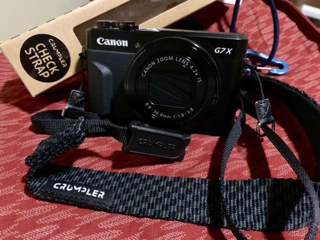 PowerShot G7X Mark II をネックストラップでぶら下げたい - 旅の偏食家