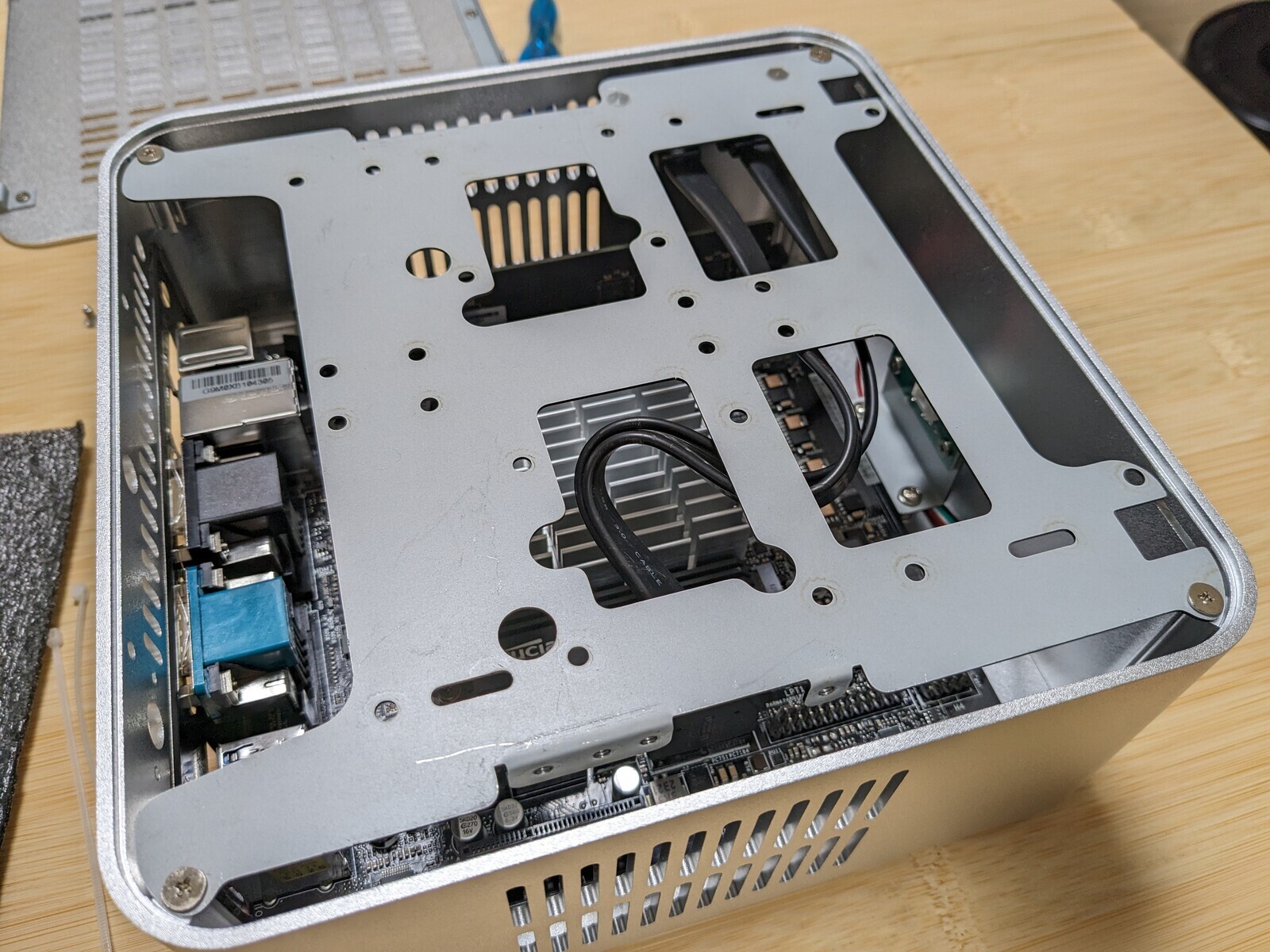 Intel N100搭載のファンレス自作ミニPCを作る - 4.5 tatami diary