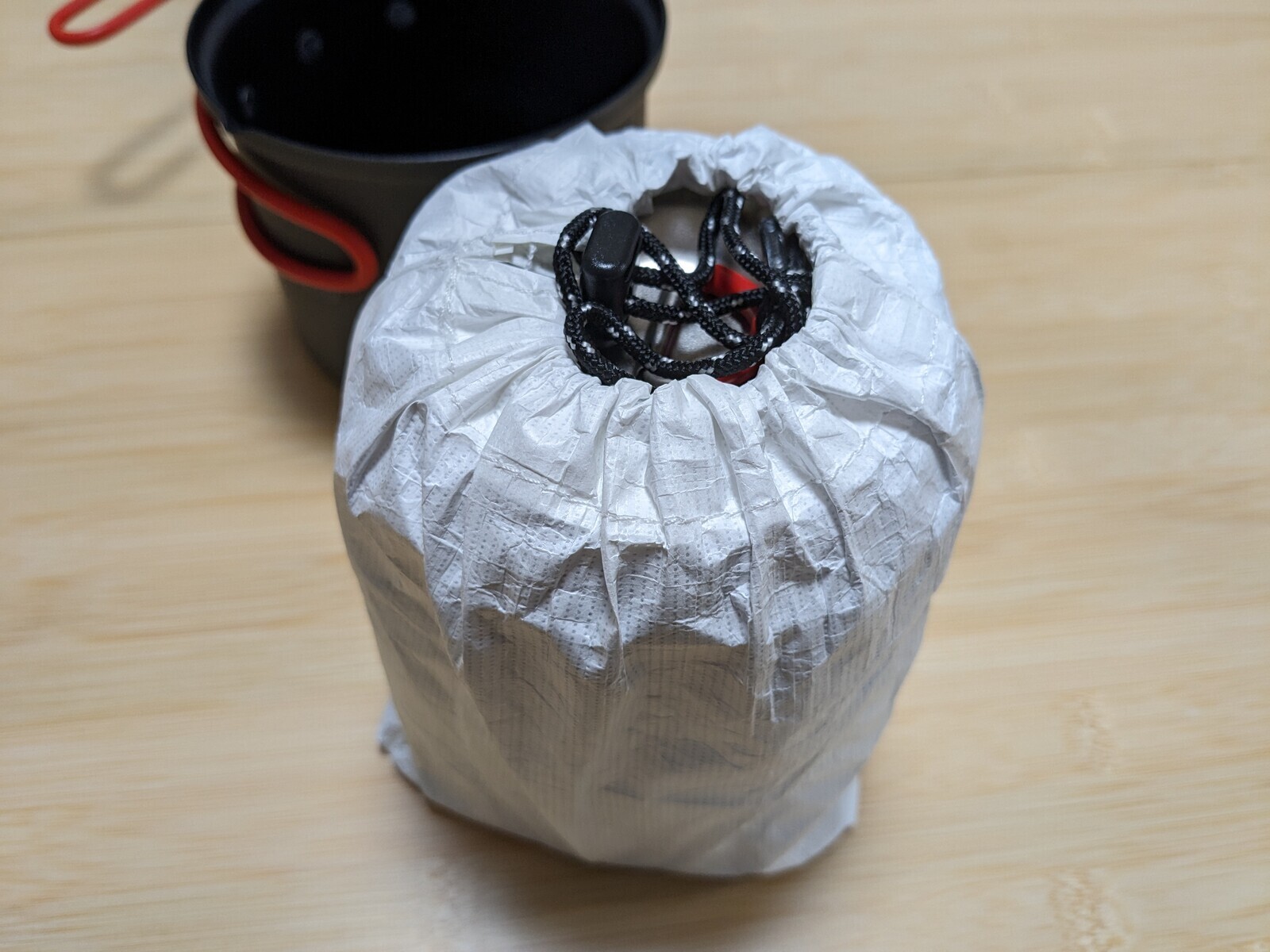 Colemanのパックアウェイソロクッカーセットと、EVERNEWのTi U.L. Solo