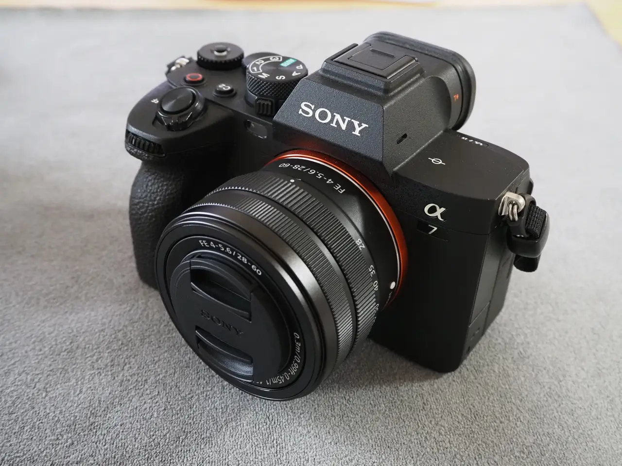 SONY α7 II ミラーレスカメラ FE 4-5.6/28-60 レンズ ソニー、重量167gのズームレンズ「FE 28-60mm F4-5.6」 - デジカメ Watch