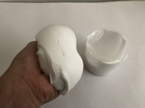 10秒で濃密もっちり泡!ダイソーの洗顔泡だて器「ほいっぷるん」 10秒で濃密もっちり泡!ダイソーの洗顔泡だて器「ほいっぷるん」