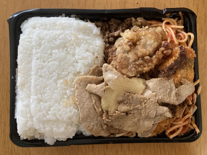 弁当の中身の写真