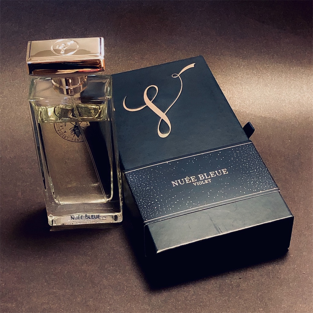 Nuée Bleue (1953/2019) - La Parfumerie Tanu