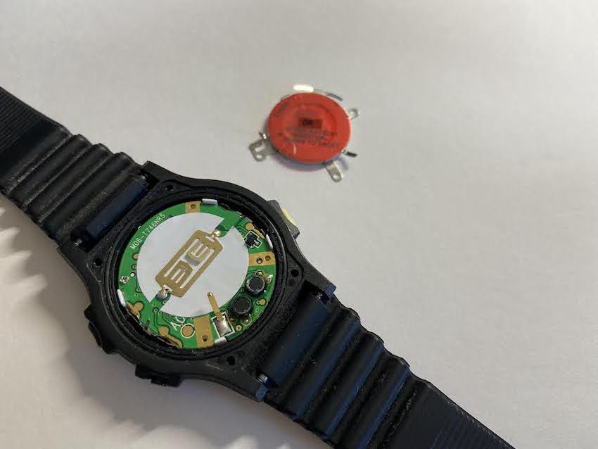 タイメックス アイアンマン 8LAPの電池交換をした話 - たらふく。