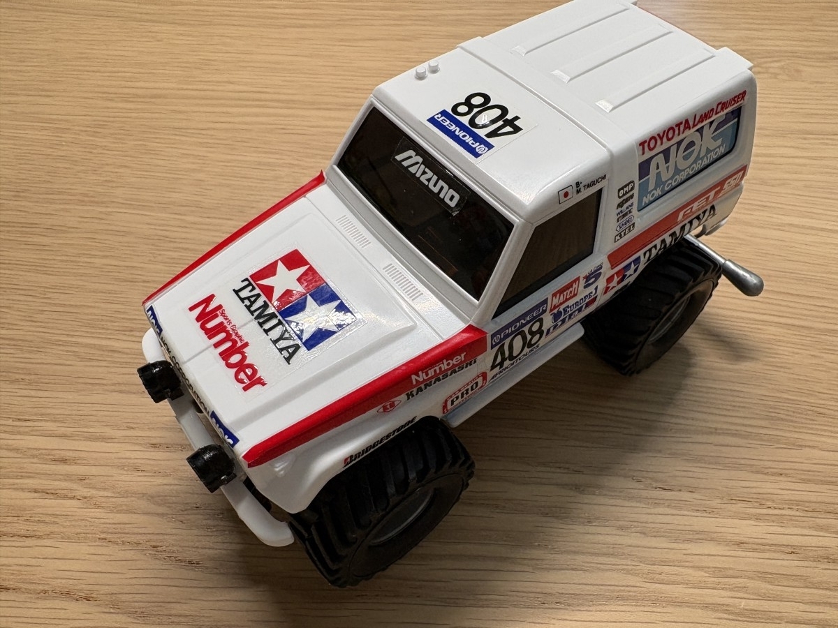 今も買える懐かしの味！コミカルミニ四駆「ランドクルーザー 1990年