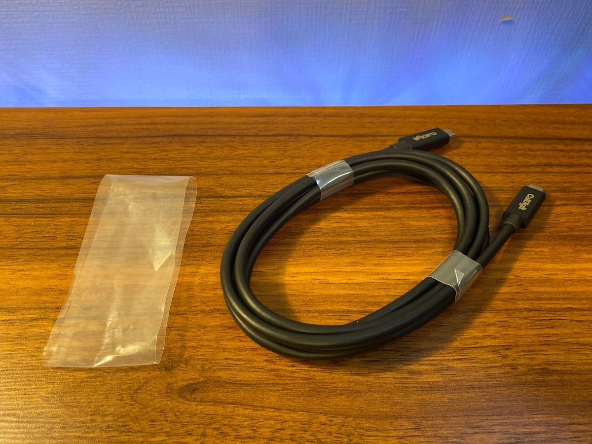 CalDigit Thunderbolt 4(2.0m)購入|かなりデスクがすっきりしました 