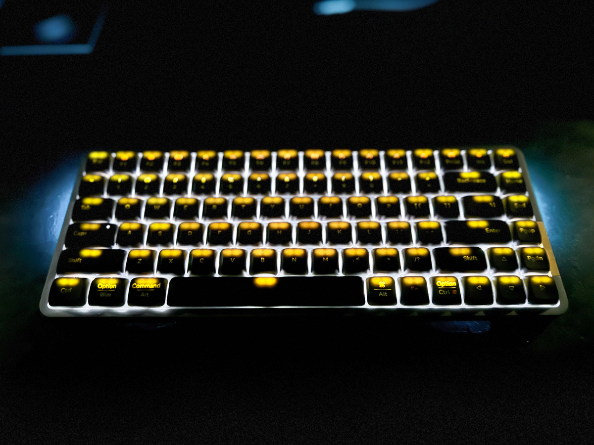 【カスタムルブ&マルチスイッチ交換済】LofreeFLOW キーボード カスタムルブ&マルチスイッチ交換済】LofreeFLOW キーボード
