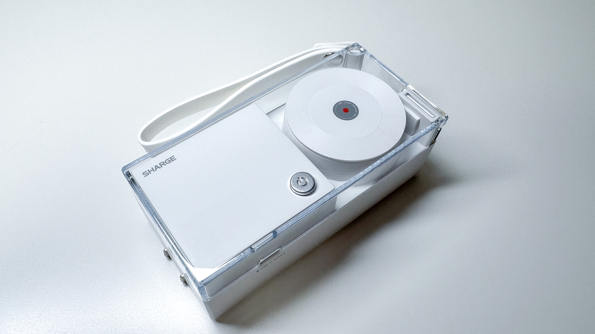 SHARGE Retractable 3-in-1 Power Bank レビュー｜“デザイン最高”の