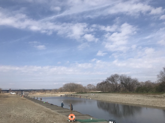 f:id:Tennessee-whiskey:20190401135041j:plain 北方マス釣り場 混雑