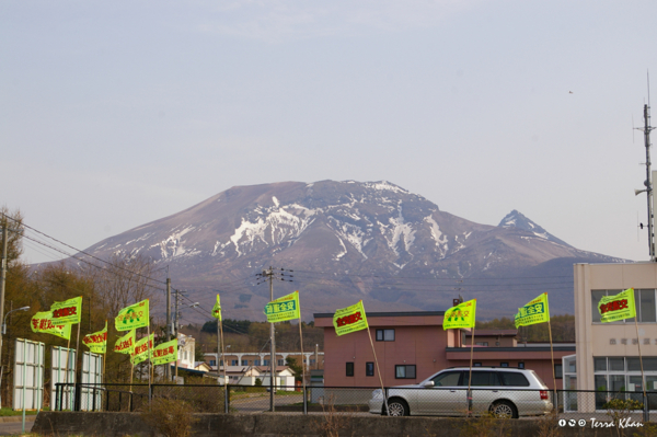 砂原から望む駒ヶ岳