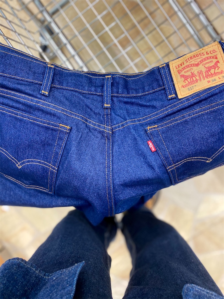 久しぶりのフレアシルエットのトレンドという事で、Levi's(リーバイス