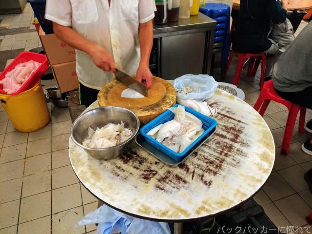 香港の朝食!粥と揚げパンの九龍サイド老舗店の食べ比べ 20180728141203 - 香港の朝食!粥と揚げパンの九龍サイド老舗店の食べ比べ