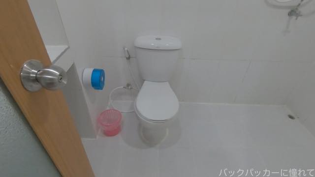 タイ国境の街メーソートのクイーンパレスホテルがプール&ビュッフェスタイルの朝食付きで快適! 20191008220540 - タイ国境の街メーソートのクイーンパレスホテルがプール&ビュッフェスタイルの朝食付きで快適!