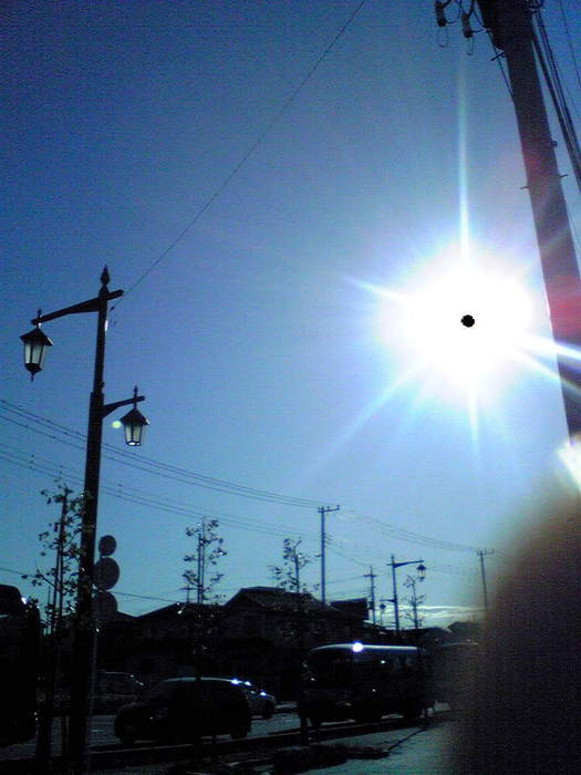 輝く太陽を撮ってみた おもこん