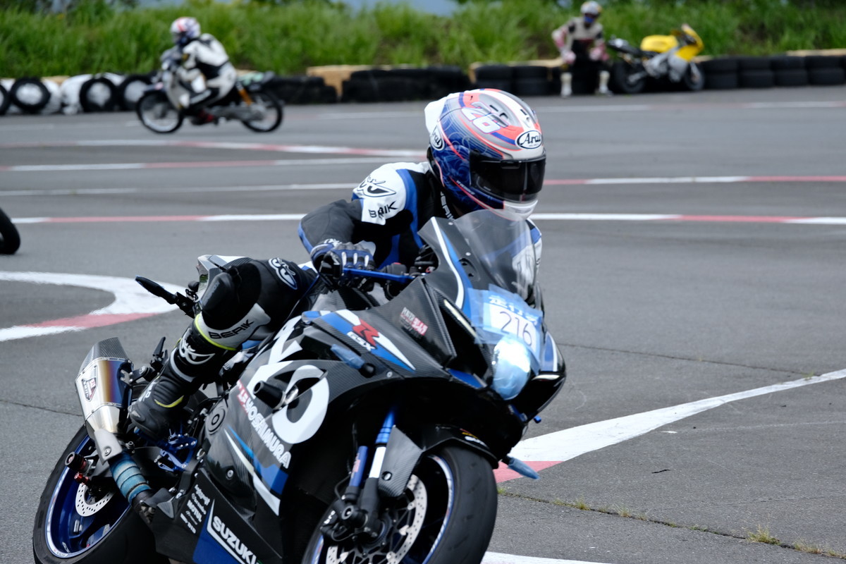 CBR250R(MC41) 富士カートコース 全日本ライダーと追いかけっこ とても