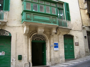 f:id:ToukoFujinomiya:20201003210048j:plain f:id:ToukoFujinomiya:20201003210048j:plain