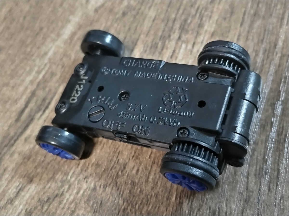 壊れたラジコン操作機 スマホで操作できる改造ミニ四駆「MKZ4」をさらに改造してカメラ付き