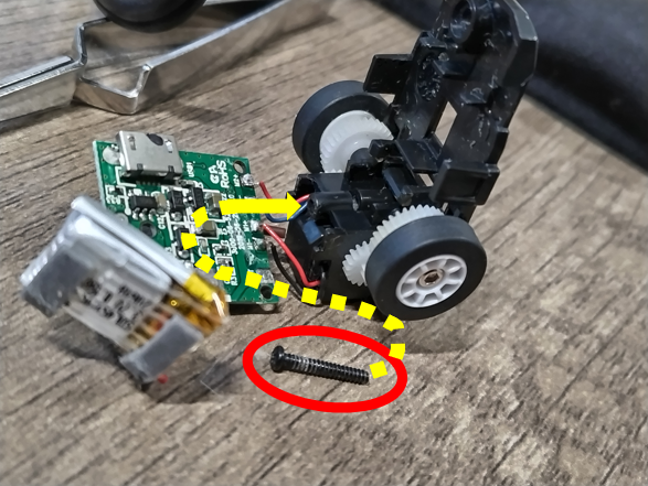 壊れたラジコン操作機 スマホで操作できる改造ミニ四駆「MKZ4」をさらに改造してカメラ付き