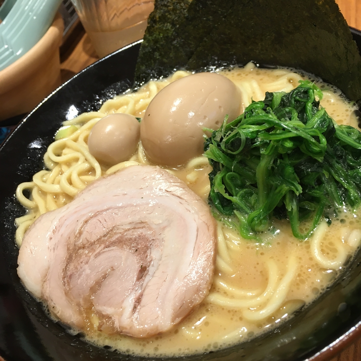 恵比寿 家系 ラーメン