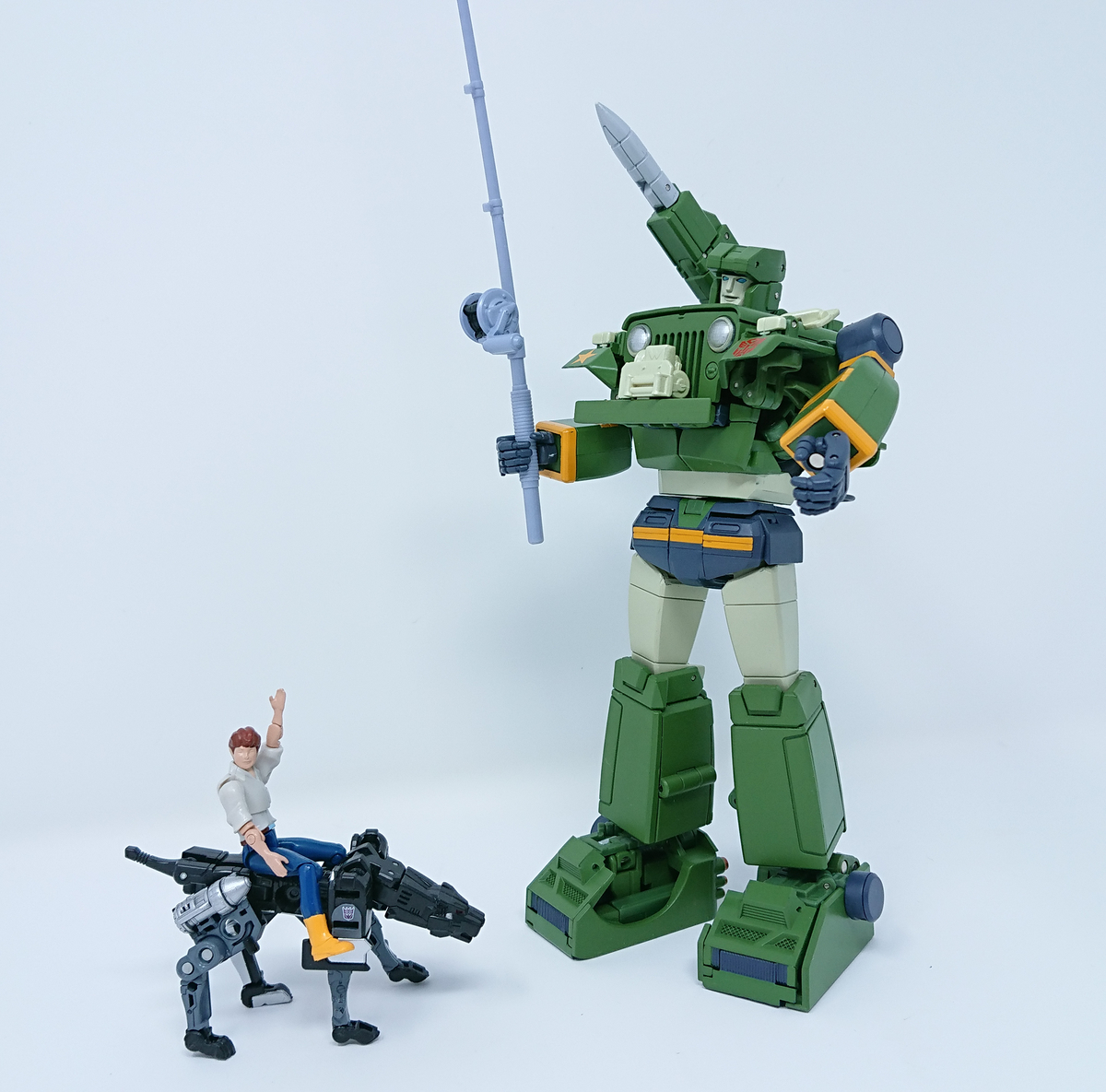 トランスフォーマー マスターピース MP-47 ハウンドが挑戦的