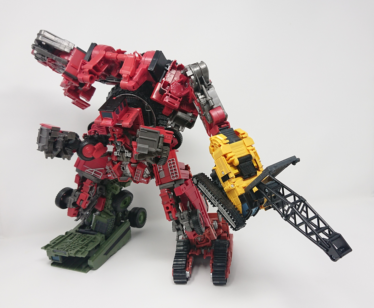 合体トランスフォーマー スタジオシリーズ デバステーター