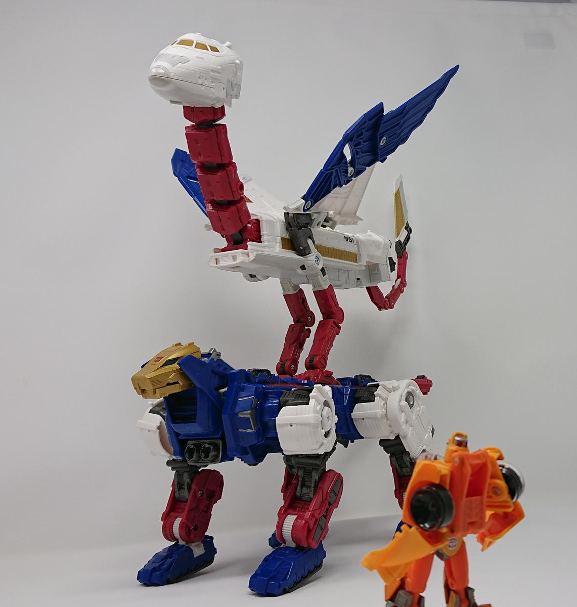 トランスフォーマー アースライズ ER-06 オートボットスカイリンクス
