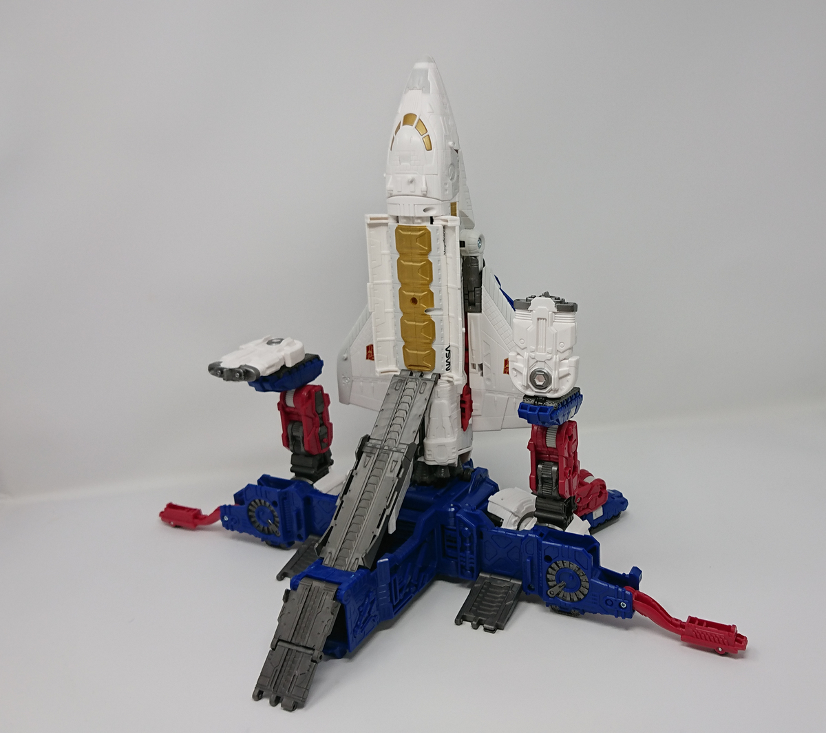 トランスフォーマー アースライズ ER-06 オートボットスカイリンクス 