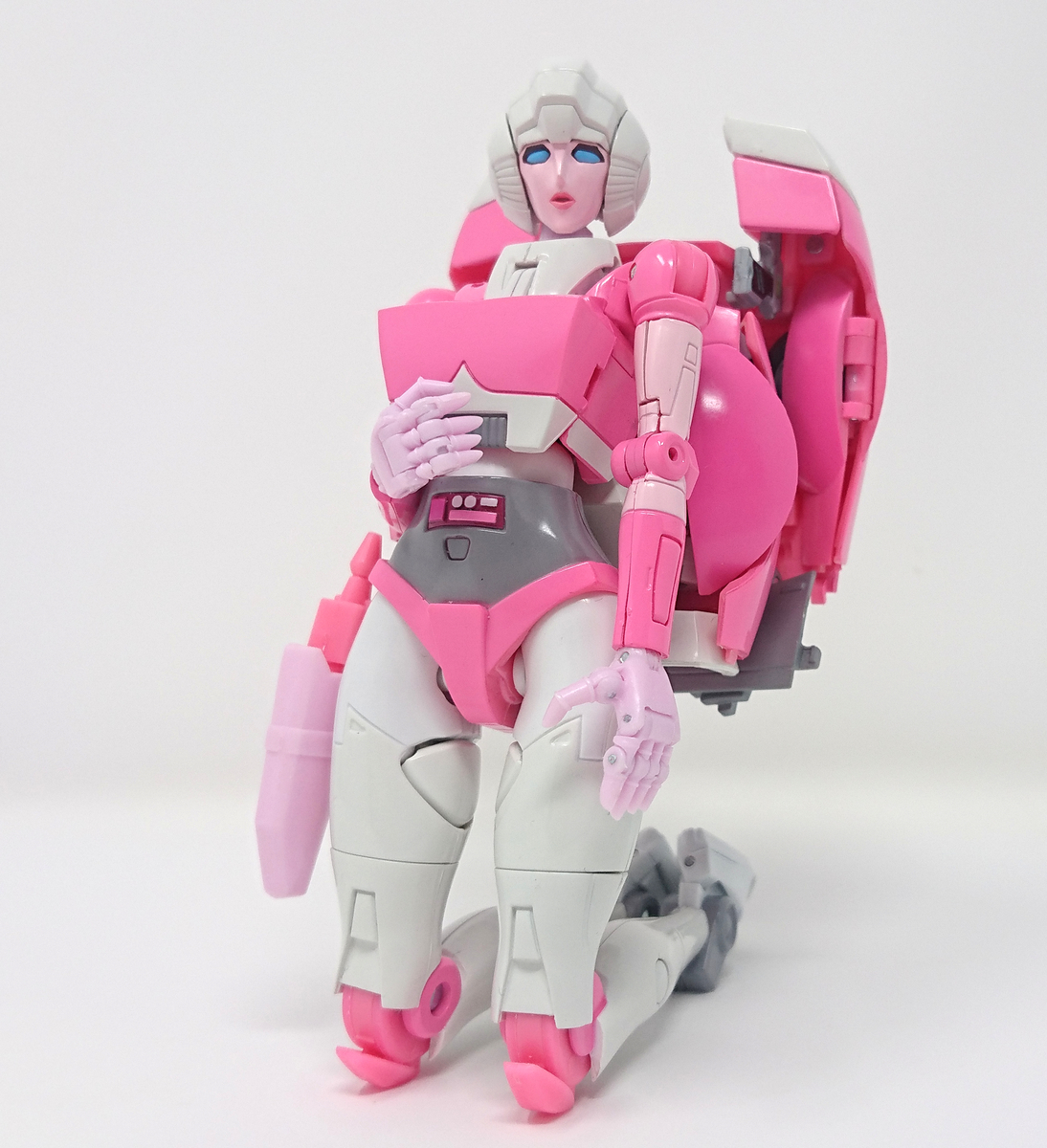 【美品】トランスフォーマー マスターピース アーシー フィギュア MP-51 Amazon.co.jp: トランスフォーマー マスターピース MP-51