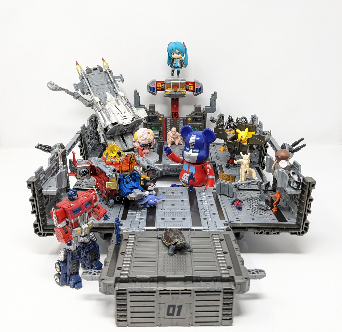 ア*ァ様 ダイアクロン　バトルコンボイ バトルコンボイ V-SHADOW｜プロダクト｜ダイアクロン