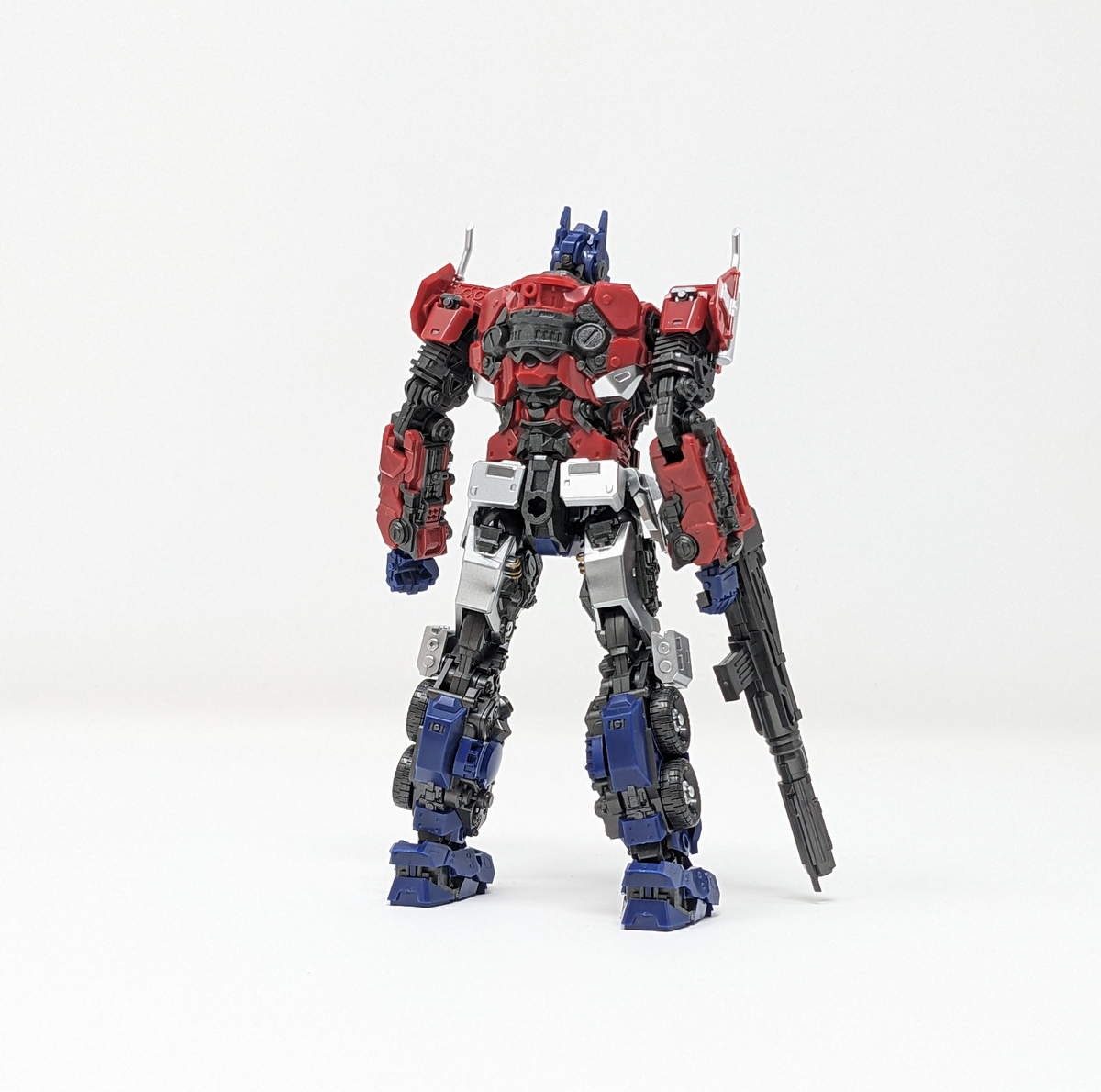 童友社 トランスフォーマー　オプティマスプライム　プラモデル　完成品 映画「トランスフォーマー/ビースト覚醒」 オプティマスプライム