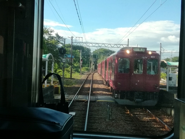 養老鉄道620系電車の運転席からすれ違い待ち (養老駅)