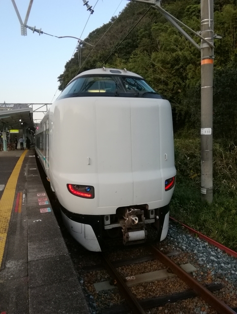 f:id:TsuSUZUKI:20191112054538j:image 特急くろしお