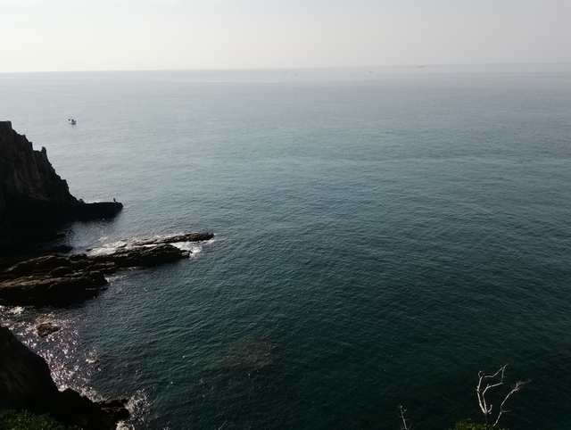 f:id:TsuSUZUKI:20191112054856j:image 三段壁 展望台から南側