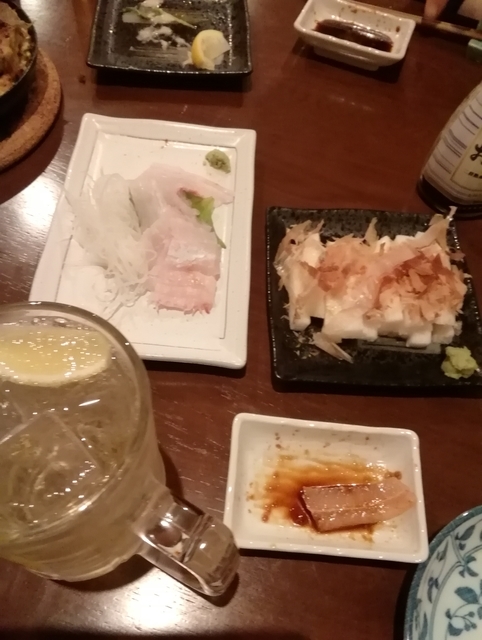 f:id:TsuSUZUKI:20191112081143j:image 太刀魚刺し身と長芋短冊