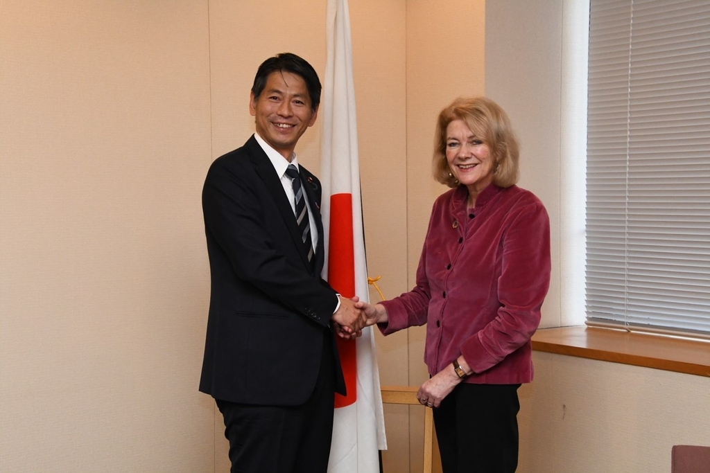 f:id:UNIC_Tokyo:20181203183023j:plain f:id:UNIC_Tokyo:20181203183023j:plain