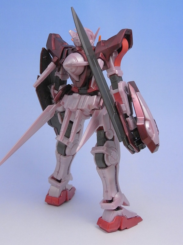 バンダイ 1/144 HG ガンダムエクシア （トランザムモード