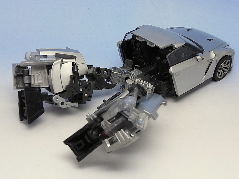 タカラトミー トランスフォーマー オルタニティ NISSAN GT-R コンボイ