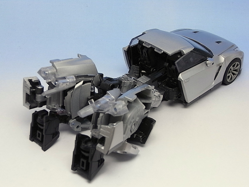 タカラトミー トランスフォーマー オルタニティ NISSAN GT-R コンボイ