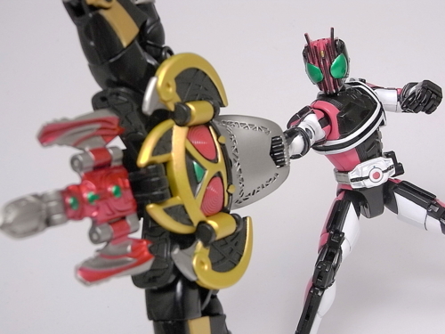 バンダイ FFR 05 キバアロー レビュー - YOの玩具箱