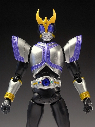 バンダイ S.H.フィギュアーツ 仮面ライダークウガ タイタンフォーム